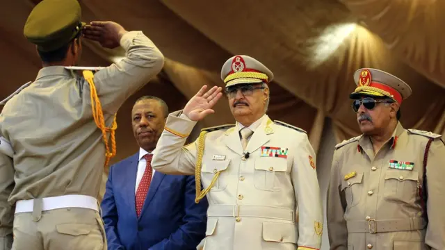 ژنرال حفتر بعد از سقوط قذافی به کشورش بازگشت