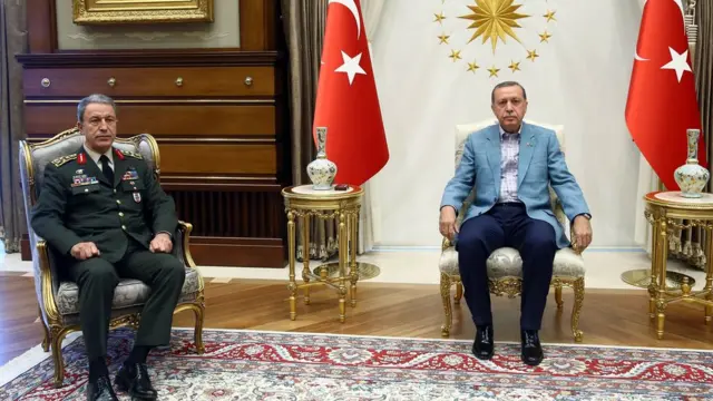 Genelkurmay Başkanı Hulusi Akar ve Cumhurbaşkanı Recep Tayyip Erdoğan