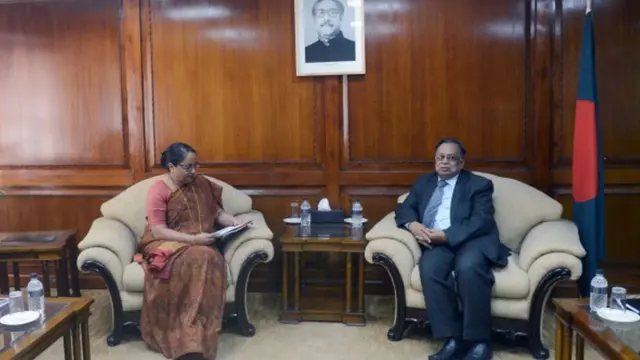 বাংলাদেশ সফরে ভারতের পররাষ্ট্র সচিব সুজাতা সিং। ডিসেম্বর, ২০১৩