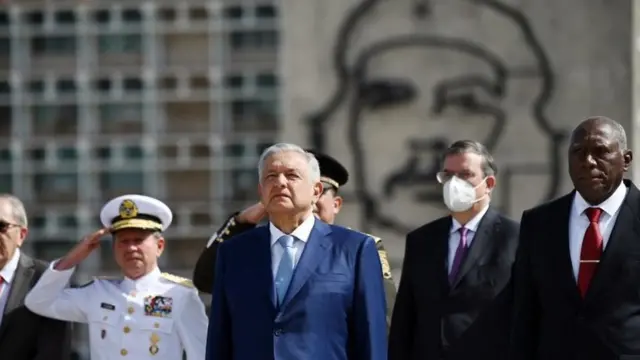 López Obrador en la Plaza de la Revolución