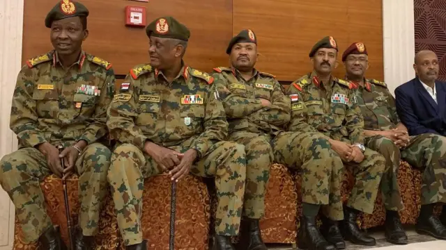 شورای نظامی