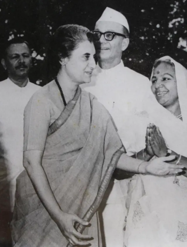 ઇંદિરાજીનો ફોટો