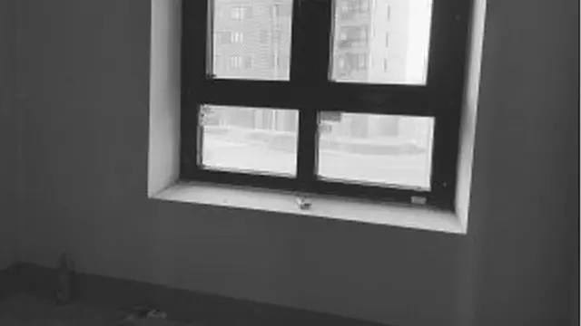 Podъezd v "socialьnom kvartale" v Nekrasovke: magnitnыe zamki slomanы, vnutri silьno nakureno