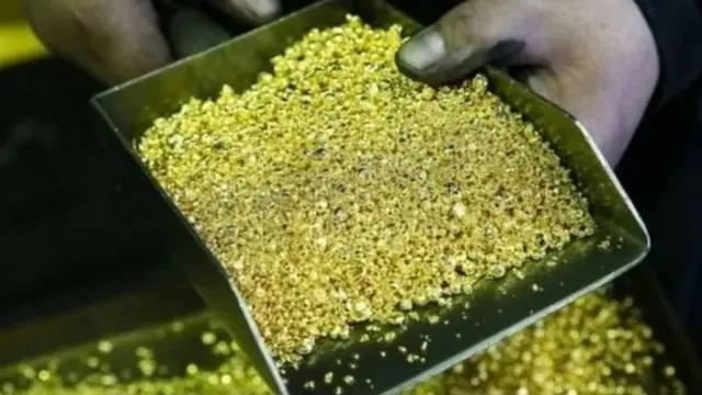 कोरोना, सोनं