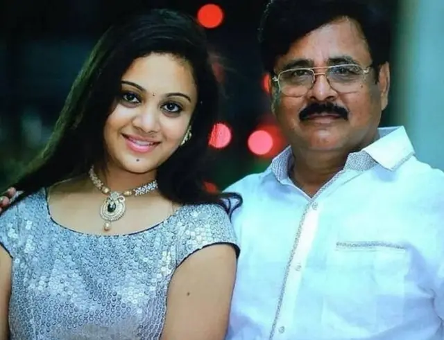 અમૃતા પિતા મારુતિ રાવ સાથે