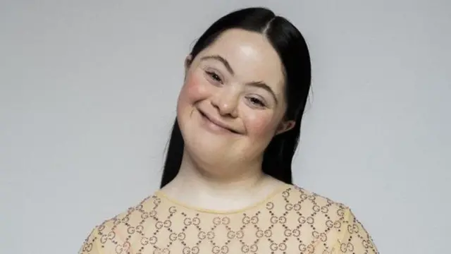 ગુચ્ચીની આ ડ્રેસ એલીની પ્રિય છે.