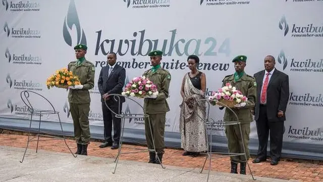 Prezida Kagame n'umupfasoni wiwe mu mihango yo kwibuka jenoside yakorewe abatutsi ku nshuro ya 24