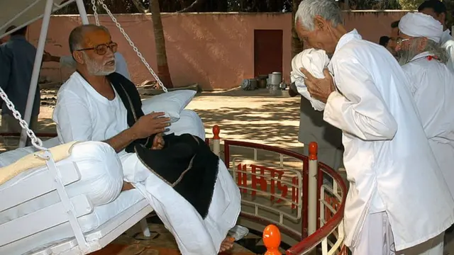 મોરારિબાપુ