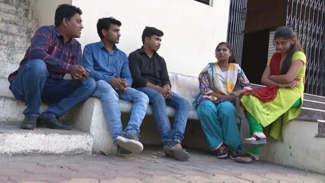 शासकीय नोकरी