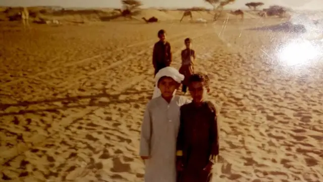 رمیش جےپال صحرا میں