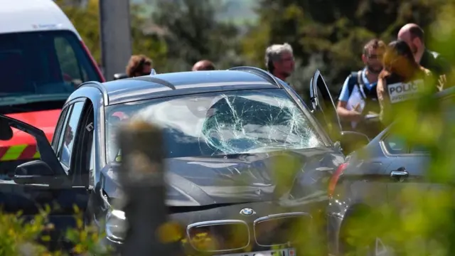 автомобиль в париже