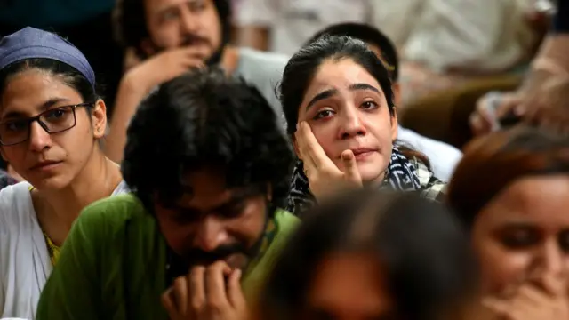 ৩৭০ ধারা বিলোপের প্রতিবাদে দিল্লির যন্তর মন্তরে কাশ্মীরিরা