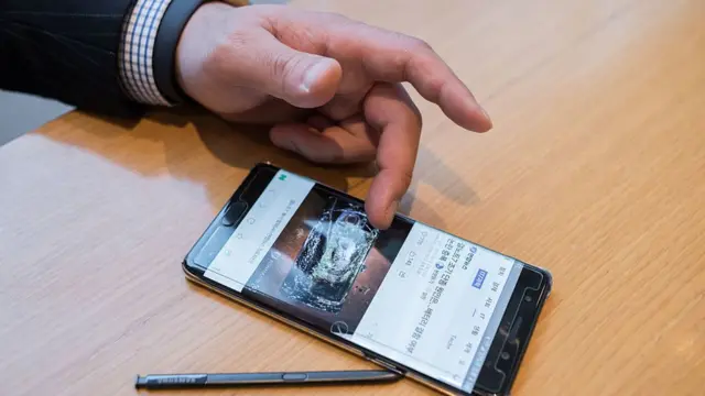 samsung note 7 burnt after being charged