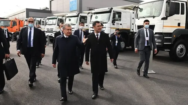 Давлат раҳбари Асакадаги заводни танқид қилган, аммо унинг монополияси тугатилмаяпти.