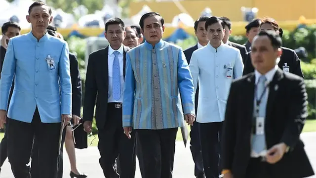 พล.อ.ประยุทธ์และคณะ