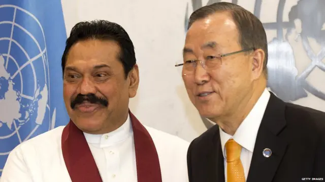 මහින්ද රාජපක්ෂ සහ බැන් කි මූන් 2013 සැප්තැම්බර් මස නිව්යෝක් නුවර දී