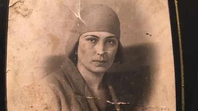 Erkaklar va ularning qizlari ishtirokidagi rus pornosi Dik va nozul bilan porno onlayn