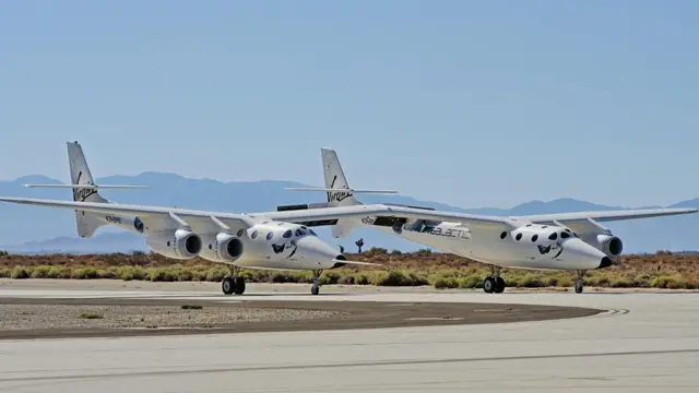 Aviones de Virgin Galactic.