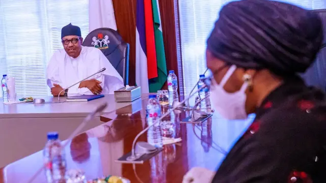 Buhari tare da Ministar kudinsa