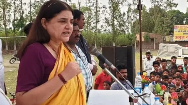 मेनका गांधी