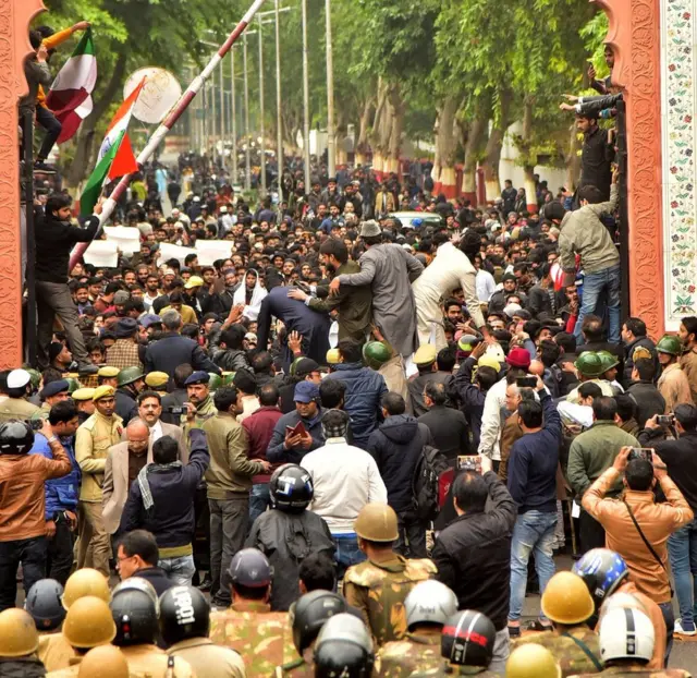 नागरिकता संशोधन क़ानून, अलीगढ़ मुस्लिम यूनिवर्सिटी, एएमयू