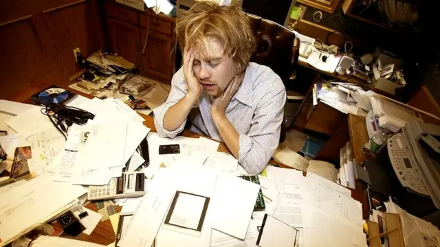 तनाव में काम