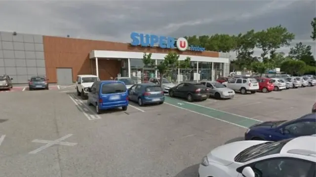 பிரெஞ்சு பல்பொருள் அங்காடியில் பிணையக்கைதிகள் பிடித்துவைப்பு