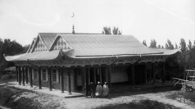 Кытайдан качып келген дунган жамааты тарабынан салынган мечит.