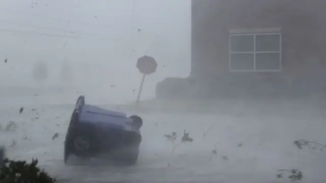 நினைத்து பார்க்காத பேரழிவை ஏற்படுத்திய மைக்கேல் சூறாவளி