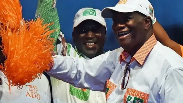Shugaba Alassane Outtara na neman tazarce a wa'adi na uku.