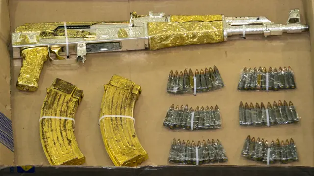 Armas secuestradas a narcos.