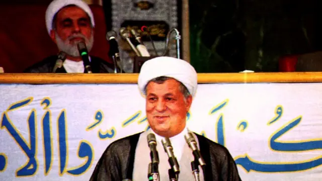 خصوصی سازی در دولت اکبرهاشمی رفسنجانی با عنوان "تعدیل اقتصادی" شروع شد