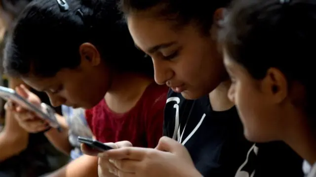 પ્રતીકાત્મક તસવીર