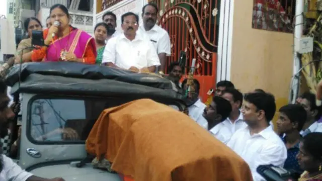 மூடி வைத்த நிலையில்