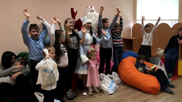 Подарунки особливим дітям привезли від ЮНІСЕФ