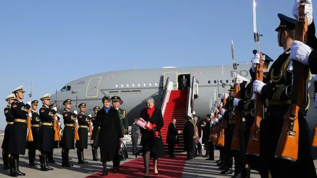 ब्रिटेन की प्रधानमंत्री थेरेसा मे