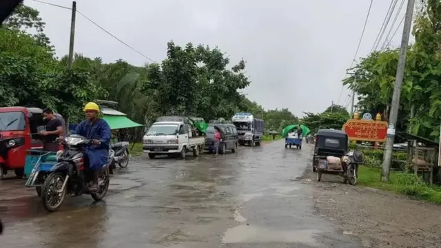 ရန်ကုန် မန္တလေးဘက်က လာတဲ့ကုန်တွေကတော့ တပိသာကို အရင် ၁၈၀ နဲ့ ၂၀၀ ကျပ်ကနေ အခု ဆိုရင် ၂၅၀ ကျပ်နဲ့ ၃၀၀ ကျပ်ဖြစ် တိုးကောက်လာ