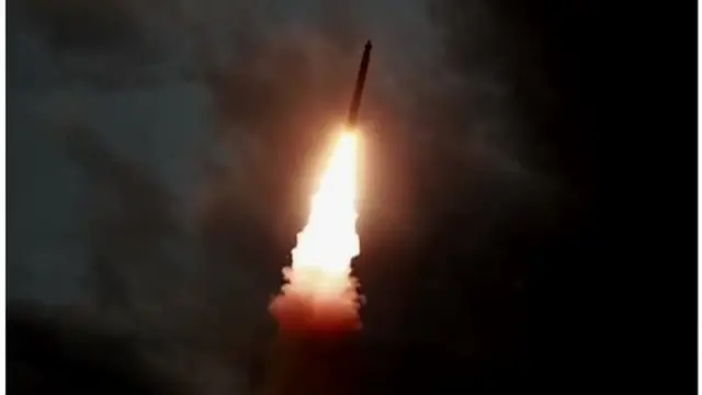 2019년 7월 31일 김정은 국무위원장의 지도 하에 '신형 대구경조종방사포 시험사격'을 했다고 조선중앙TV가 다음날인 8월 1일 보도했다