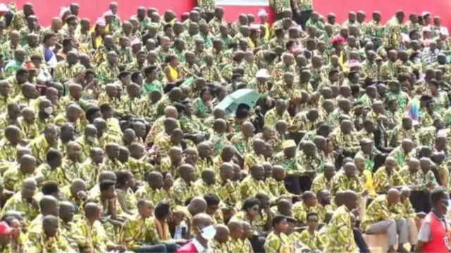 Raia katika uwanja wa Ingoma nchini Burundi