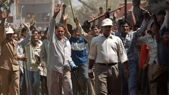 અમદાવાદમાં 1 માર્ચ 2002ની તસવીર