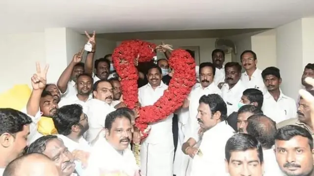 அதிமுக பொதுக்குழு ஓபிஎஸ் இபிஎஸ்