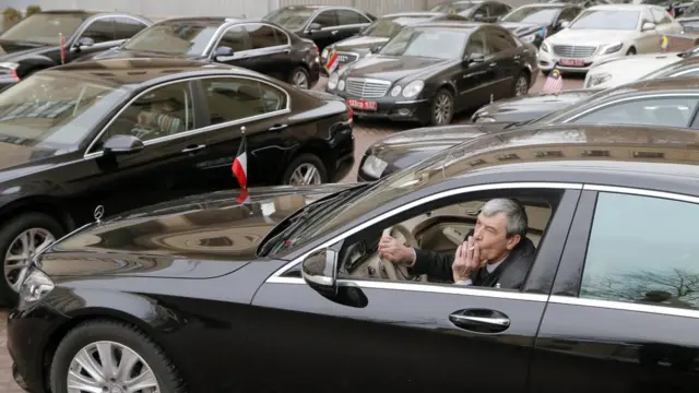 Послы съехались в МИД России 21 марта. Через день они отправились к Бристоу.