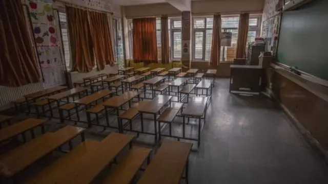 ஜம்மு காஷ்மீர் சர்ச்சை - சர்வதேச நீதிமன்றத்தை அணுக பாகிஸ்தான் முடிவு