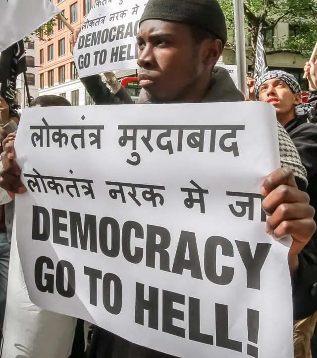 Брустом Зиамани