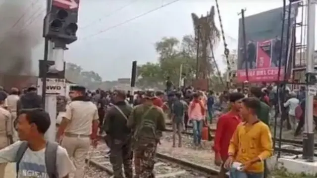 देशातल्या अनेक ट्रेन्स रद्द केल्या गेल्या आहेत
