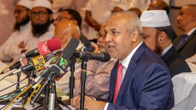 අමාත්ය රවුෆ් හකීම්