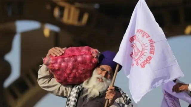 ရောင်းချမှု၊ ဈေးနှုန်း၊ ထွက်ကုန်ရှားပါးမှုနဲ့ဆိုင်တဲ့ စည်းမျဉ်းတွေကို ဖြေလျှော့ပေးဖို့ ဒီပြုပြင်ပြောင်းလဲရေးတွေ လုပ်ဆောင်တာဖြစ်