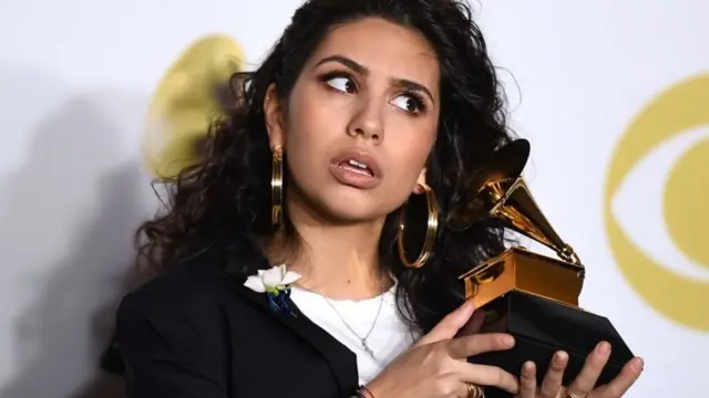 أليسيا كارا