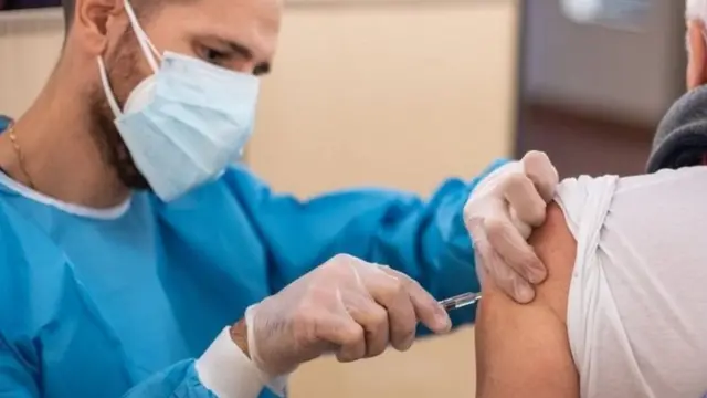 متحده عربي امارات، کورونا وبا، واکسین