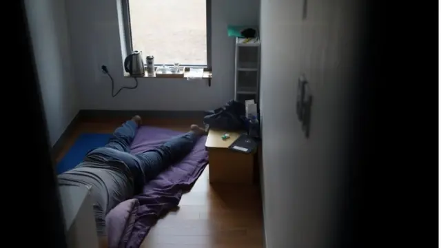 камера в центре содержания